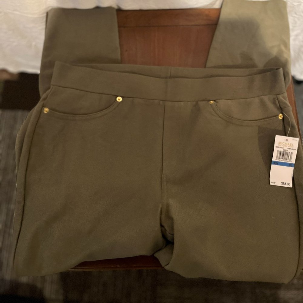 Micheal Kors NWT Army green basics pants size XL